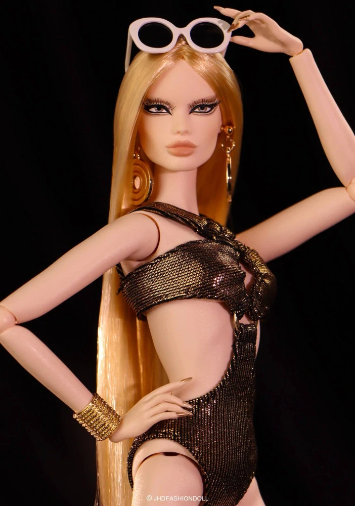 DEPOSIT - RUNWAY: READY-TO-WEAR FASHION GIFT SET Preorder